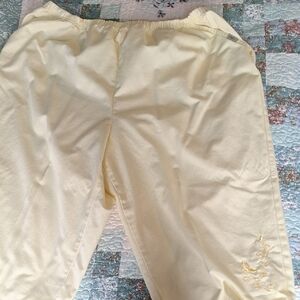 Chic Cream Trousers with Embroidery